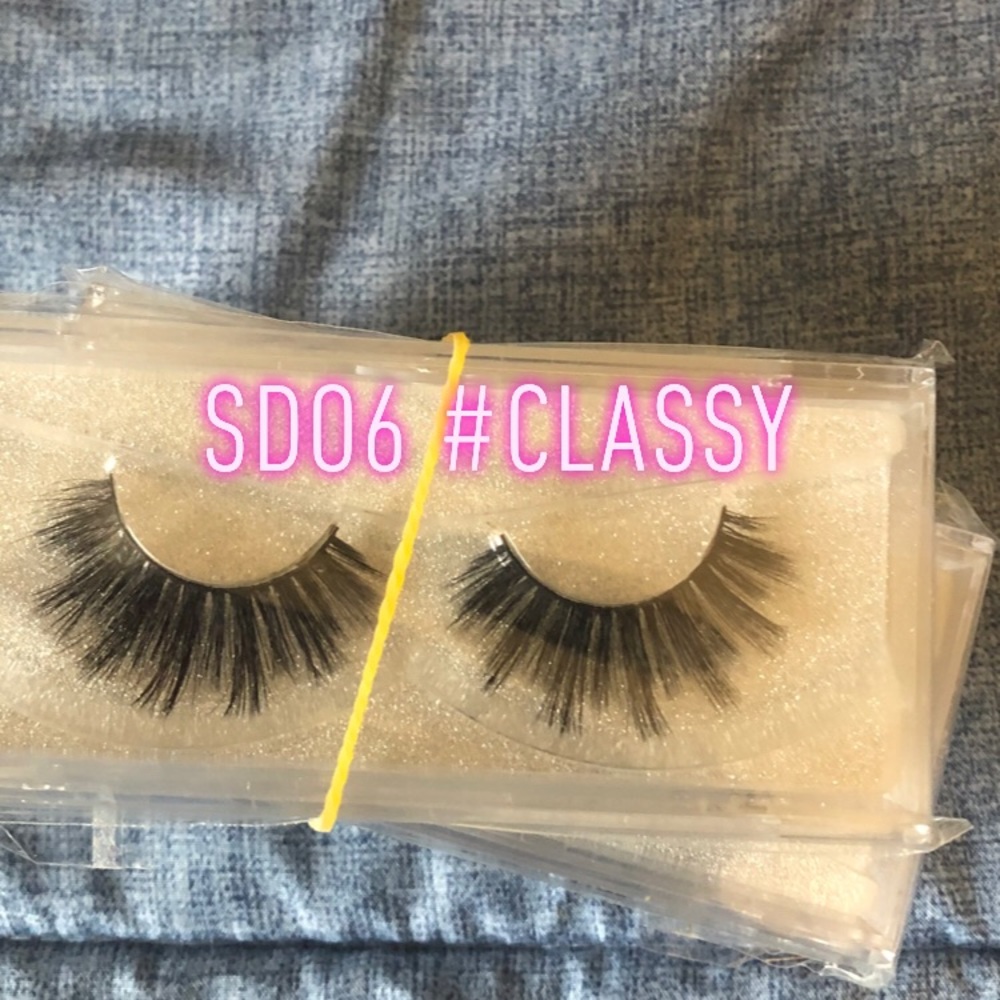 Lanae Devine Lashes